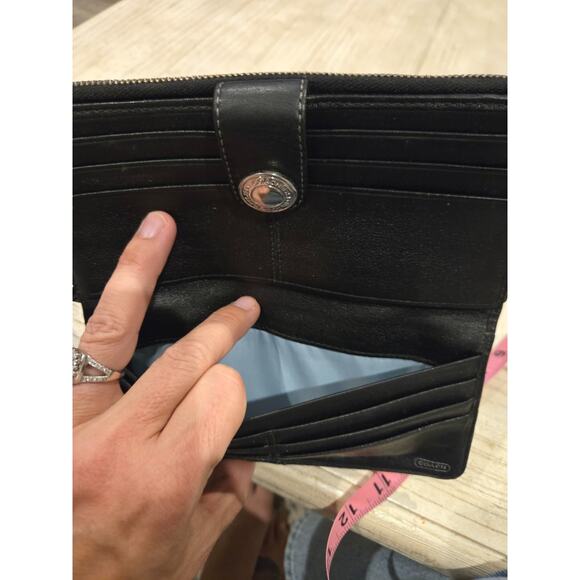 Coach Women's Black Signature Studded Zip-Around Wallet Vintage Y2K - Picture 8 of 11